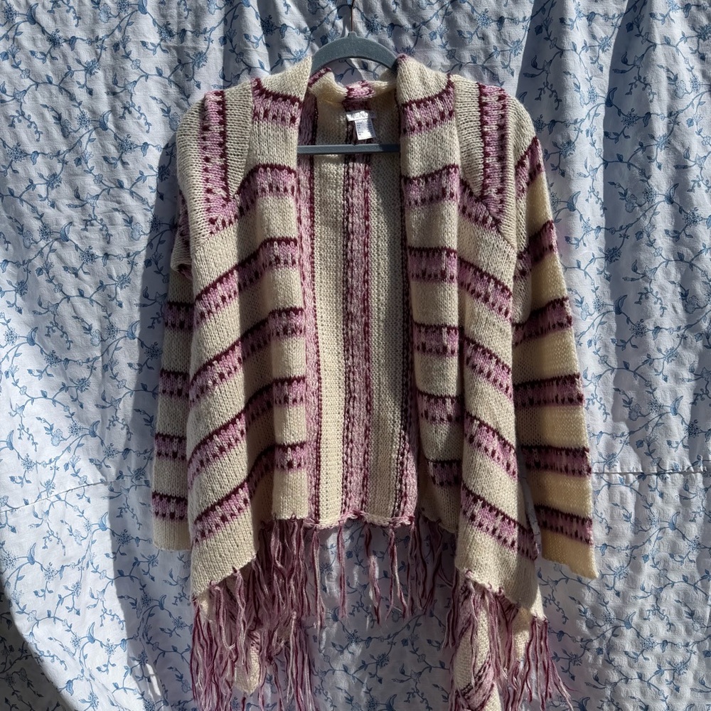 VENUS Soft Cream and Pink Knit Cardigan